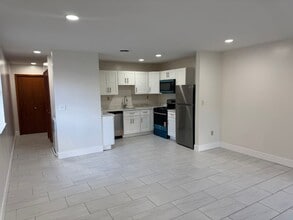 1748 Jancey St in Pittsburgh, PA - Building Photo - Building Photo