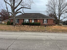 3464 S Kickapoo Ave in Springfield, MO - Building Photo