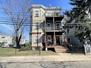 4 Athol St in Boston, MA - Building Photo - Building Photo