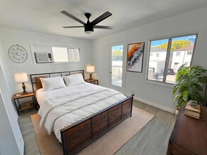 349 N Palm Dr in Beverly Hills, CA - Building Photo - Building Photo