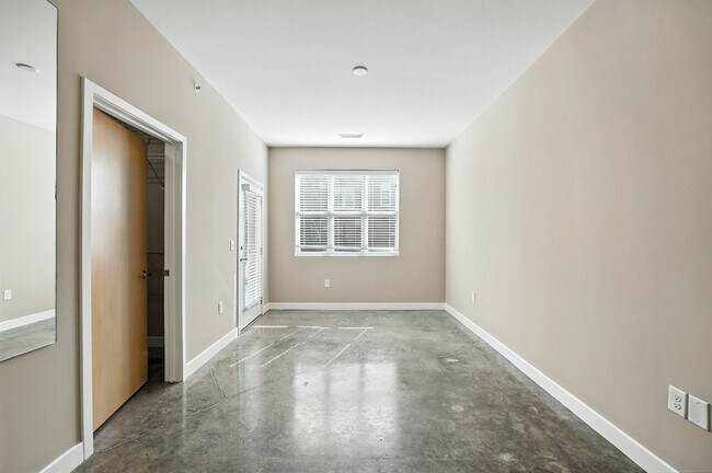 New Windsor Flats in Cincinnati, OH - Building Photo - Building Photo