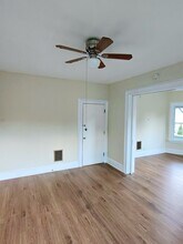 142 Hillside Ave, Unit #2 in Shelton, CT - Building Photo - Building Photo