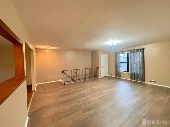 222 Orlando St in Edison, NJ - Building Photo - Building Photo