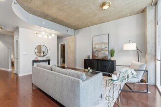 301 Demonbreun St in Nashville, TN - Building Photo - Building Photo