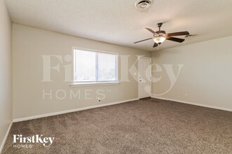 208 Valley Forge Ave in Henderson, NV - Building Photo - Building Photo