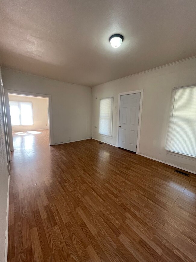 414 N 9th St in Independence, KS - Building Photo - Building Photo