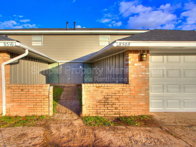 8508 Candlewood Dr in Oklahoma City, OK - Building Photo - Building Photo