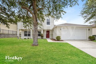 642 Skyridge Rd in Clermont, FL - Building Photo