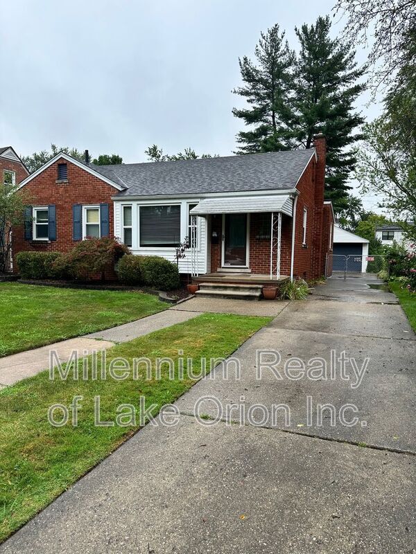 2224 N Connecticut Ave in Royal Oak, MI - Building Photo - Building Photo