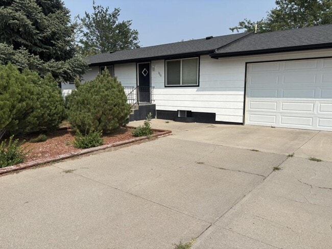 property at 1809 E G St