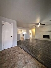 3813 51st St in Lubbock, TX - Building Photo - Building Photo