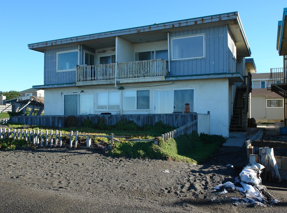 Ocean Front Property in Pacifica, CA - Building Photo