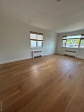 654 E Park Ave in Long Beach, NY - Foto de edificio - Building Photo