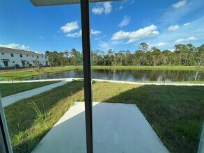 7489 Stone Crk Trl in Kissimmee, FL - Building Photo - Building Photo