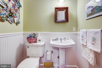 3062 N Quincy St in Arlington, VA - Building Photo - Building Photo