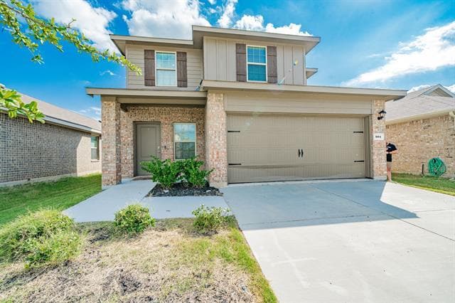 property at 904 Sunrise Ln