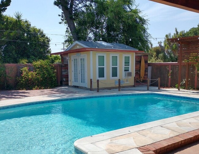 2844 Burgener Blvd, Unit Totally Private Studio in San Diego, CA - Building Photo - Building Photo