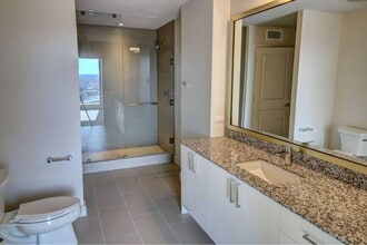 The Residences at OMNI Louisville in Louisville, KY - Building Photo - Building Photo