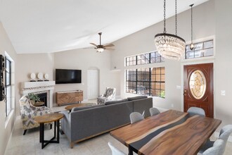 16023 N 58th Way in Scottsdale, AZ - Building Photo - Building Photo