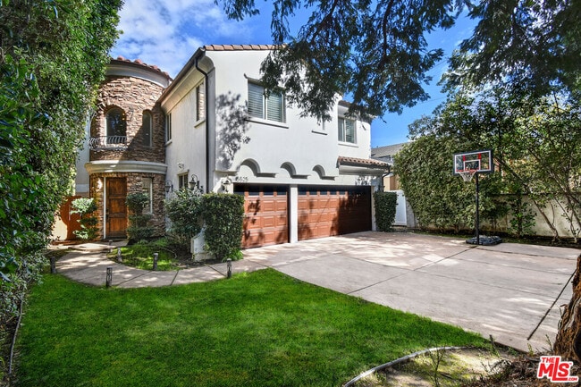 property at 15525 Morrison St
