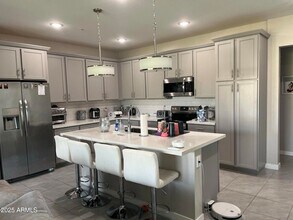 155 N Lakeview Blvd in Chandler, AZ - Building Photo - Building Photo