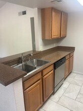 101 S Players Club Dr in Tucson, AZ - Building Photo - Building Photo