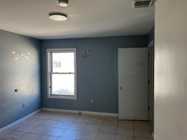 286 Governor St in Paterson, NJ - Building Photo - Building Photo