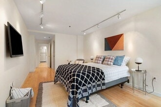 950 Massachusetts Ave in Cambridge, MA - Building Photo - Building Photo