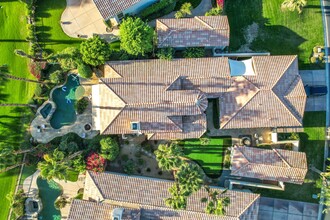 79953 Rancho La Quinta Dr in La Quinta, CA - Foto de edificio - Building Photo