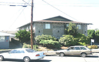 Villager Apartments in Marysville, WA - Building Photo