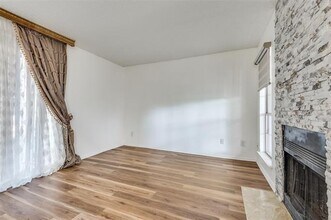 1410 Meadowood Village Dr in Fort Worth, TX - Building Photo - Building Photo