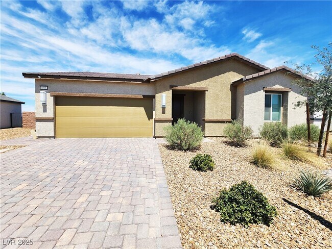 4096 E Cactus Cyn Dr in Pahrump, NV - Building Photo - Building Photo