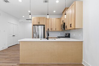 8805 Parkway Dr in Houston, TX - Building Photo - Building Photo