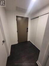 4015 The Exchange in Mississauga, ON - Building Photo - Building Photo