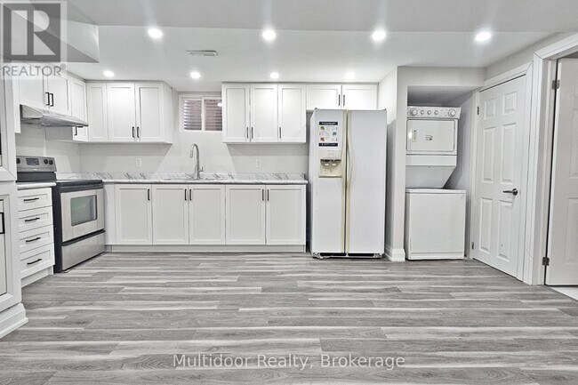 4 Gatesgill St in Brampton, ON - Building Photo - Building Photo