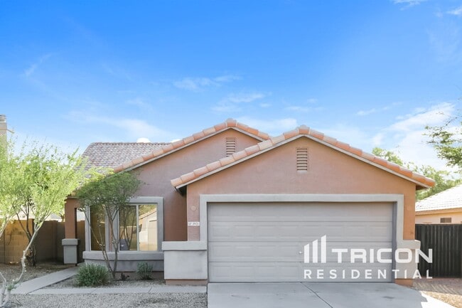 property at 3921 N 125th Dr