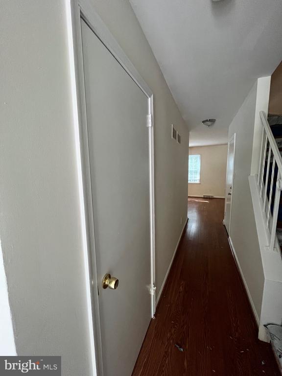 3056 Covington St in Fairfax, VA - Building Photo - Building Photo