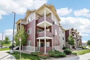 Copper Peak Apartments in Longmont, CO - Building Photo