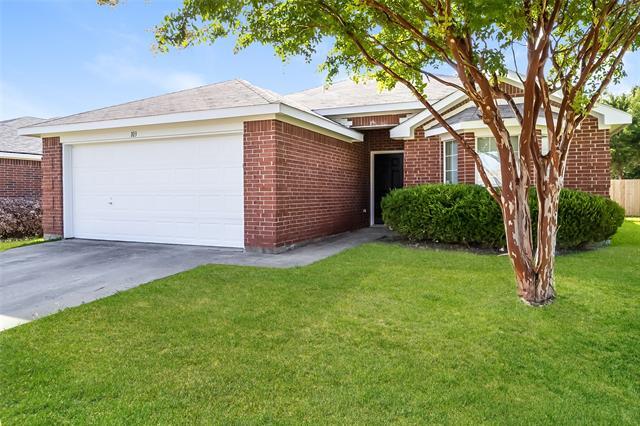 103 Windsor in Forney, TX - Building Photo