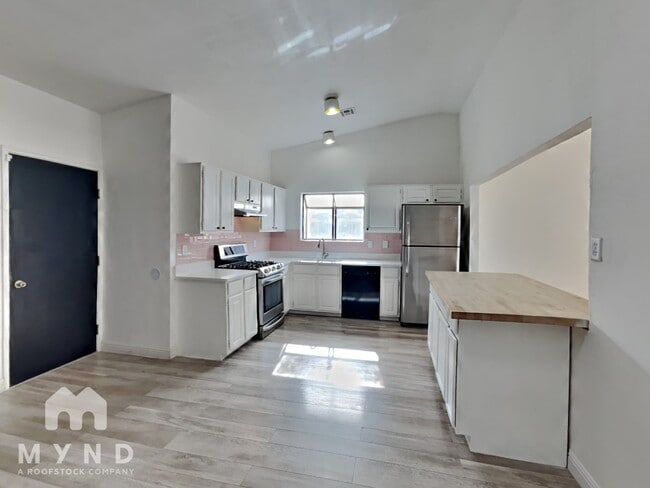 370 S Pemberton Ave in Tucson, AZ - Foto de edificio - Building Photo