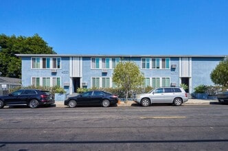 4651 Council St in Los Angeles, CA - Building Photo - Building Photo