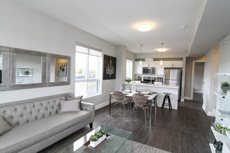 Greenbrier Place Apartments in Cambridge, ON - Building Photo - Building Photo