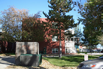 Westchester Apartments in Westminster, CO - Foto de edificio - Building Photo