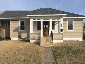 333 Taft St in Bristol, PA - Building Photo