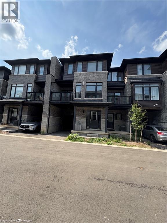 461 Blackburn Dr in Brantford, ON - Building Photo - Building Photo