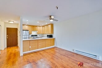 725 Mariposa Ave in Mountain View, CA - Building Photo - Building Photo