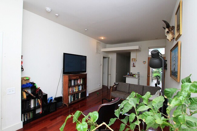 property at 2929 W Girard Ave