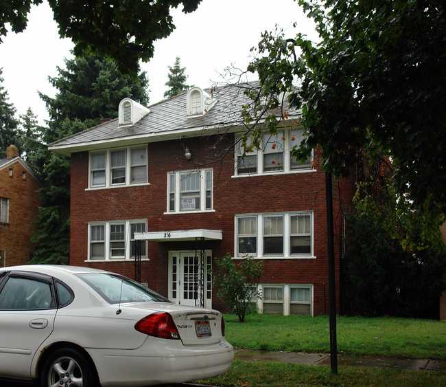 216 Oswald St in Toledo, OH - Foto de edificio - Building Photo