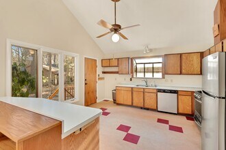 2443 Mayberry Ct in Chapel Hill, NC - Building Photo - Building Photo