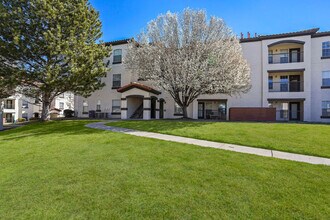 La Ventana in Albuquerque, NM - Building Photo - Building Photo